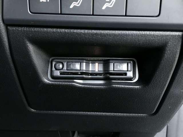 MAZDA3ファストバック 2.0 20S Lパッケージ 4WD 衝突被害軽減ブレーキ 全周囲カメラ(13枚目)