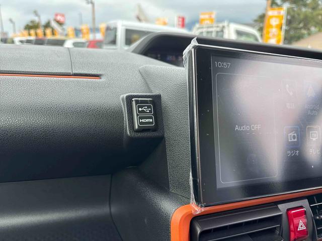 タント ファンクロス　インパネシフト　プッシュスタートスイッチ　電子カードキー　電動パーキングブレーキ　ディスプレイオーディオ　アルミホイール　両側オートドア　レーンキープアシスト　衝突軽減システム　ＡＢＳ（42枚目）