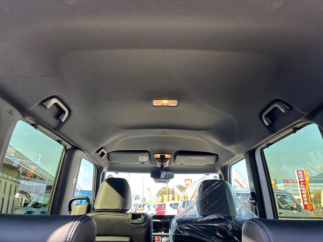 タント カスタムＸ　インパネシフト　プッシュスタートスイッチ　電子カードキー　電動パーキングブレーキ　衝突被害軽減システム　アルミホイール　ＡＢＳ（12枚目）