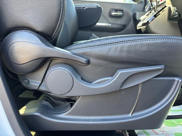 タント カスタムＸ　インパネシフト　プッシュスタートスイッチ　電子カードキー　電動パーキングブレーキ　衝突被害軽減システム　アルミホイール　ＡＢＳ（37枚目）