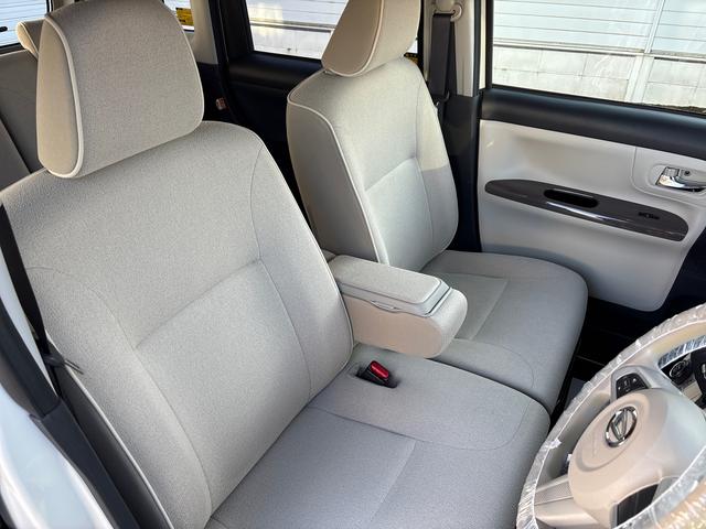 ムーヴキャンバス Xメイクアップリミテッド SAIII インパネシフト プッシュスタートスイッチ 電子カードキー カーナビ 左右パワースライドドア 衝突被害軽減システム ABS(13枚目)