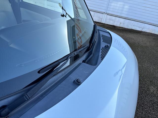 ムーヴキャンバス Xメイクアップリミテッド SAIII インパネシフト プッシュスタートスイッチ 電子カードキー カーナビ 左右パワースライドドア 衝突被害軽減システム ABS(25枚目)