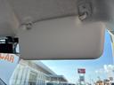 運転席サンバイザーの写真です。
