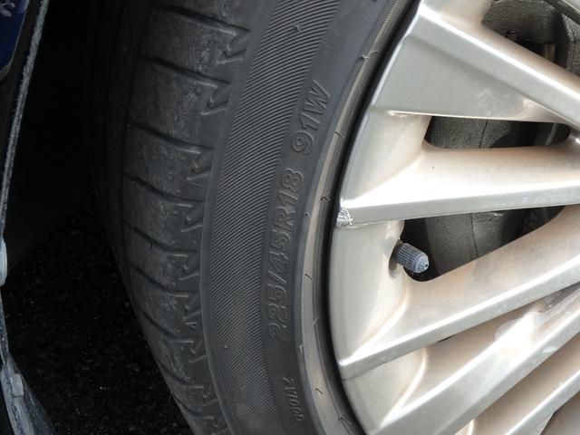 クラウンハイブリッド Ｓ　エレガンススタイル　前後ドライブレコーダー　ＥＴＣ　ナビ　バックカメラ　ＬＥＤヘッドライト　ブレーキサポート　レーンサポート　ソナー　クルーズコントロール　ハンドルシフト　Ｒシートヒーター　オートマチックハイビーム（16枚目）