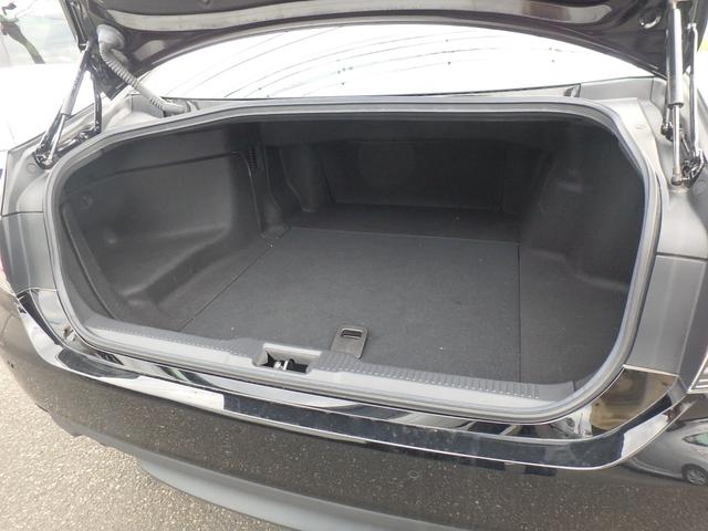 クラウンハイブリッド Ｓ　エレガンススタイル　前後ドライブレコーダー　ＥＴＣ　ナビ　バックカメラ　ＬＥＤヘッドライト　ブレーキサポート　レーンサポート　ソナー　クルーズコントロール　ハンドルシフト　Ｒシートヒーター　オートマチックハイビーム（22枚目）