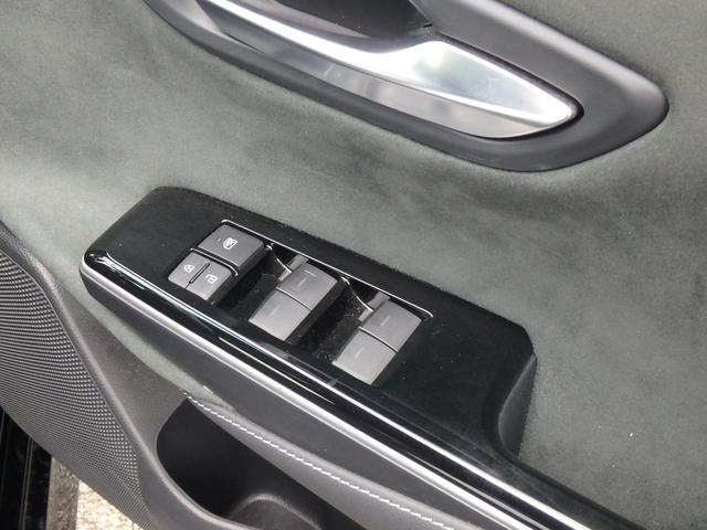 クラウンハイブリッド Ｓ　エレガンススタイル　前後ドライブレコーダー　ＥＴＣ　ナビ　バックカメラ　ＬＥＤヘッドライト　ブレーキサポート　レーンサポート　ソナー　クルーズコントロール　ハンドルシフト　Ｒシートヒーター　オートマチックハイビーム（34枚目）