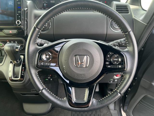 Ｎ－ＢＯＸカスタム Ｌターボ　ＥＴＣ　バックカメラ　両側電動スライドドア　ナビ　ＴＶ　クリアランスソナー　オートクルーズコントロール　レーンアシスト　衝突被害軽減システム　オートライト　ＬＥＤヘッドランプ　スマートキー（2枚目）