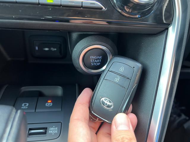 ハリアー S ETC バックカメラ クリアランスソナー オートクルーズコントロール レーンアシスト 衝突被害軽減システム オートマチックハイビーム オートライト LEDヘッドランプ アルミホイール スマートキー(6枚目)