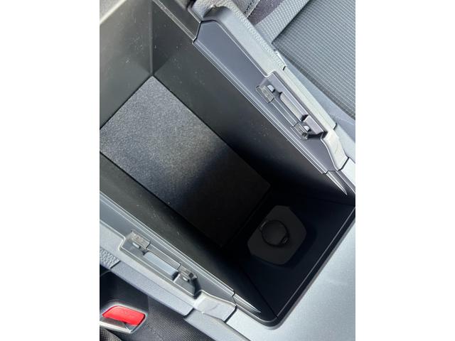 ハリアー S ETC バックカメラ クリアランスソナー オートクルーズコントロール レーンアシスト 衝突被害軽減システム オートマチックハイビーム オートライト LEDヘッドランプ アルミホイール スマートキー(8枚目)