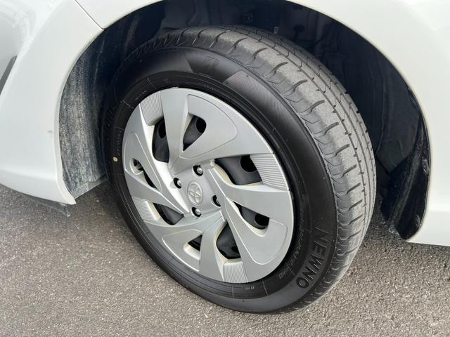 アクア Ｌ　ＥＴＣ　バックカメラ　ナビ　レーンアシスト　衝突被害軽減システム　オートマチックハイビーム　キーレスエントリー　アイドリングストップ　ＣＶＴ　盗難防止システム　衝突安全ボディ　ＡＢＳ　ＥＳＣ（20枚目）