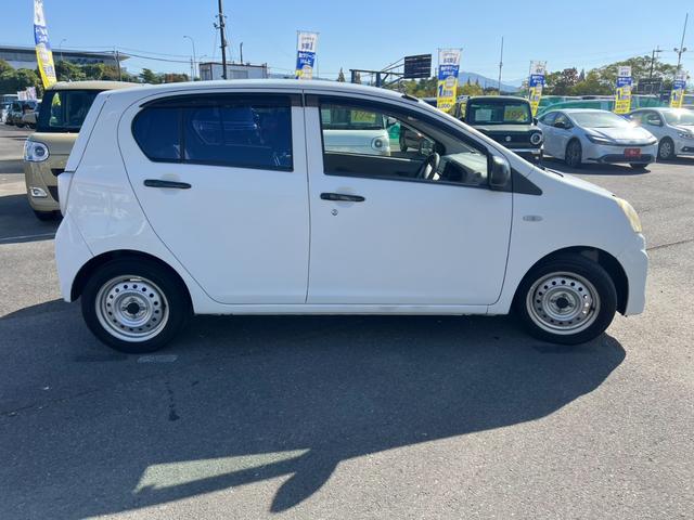 ミライース Ｄ　ナビ　ＴＶ　アイドリングストップ　ＣＶＴ　ＡＢＳ　ＣＤ　ＵＳＢ　衝突安全ボディ　エアコン（13枚目）