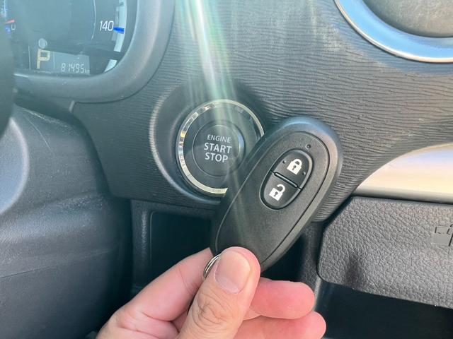 ワゴンＲスティングレー Ｔ　ＥＴＣ　ナビ　オートライト　ＨＩＤ　スマートキー　アイドリングストップ　シートヒーター　ベンチシート　ＣＶＴ　盗難防止システム　ＡＢＳ　アルミホイール　衝突安全ボディ　エアコン　パワーステアリング（9枚目）