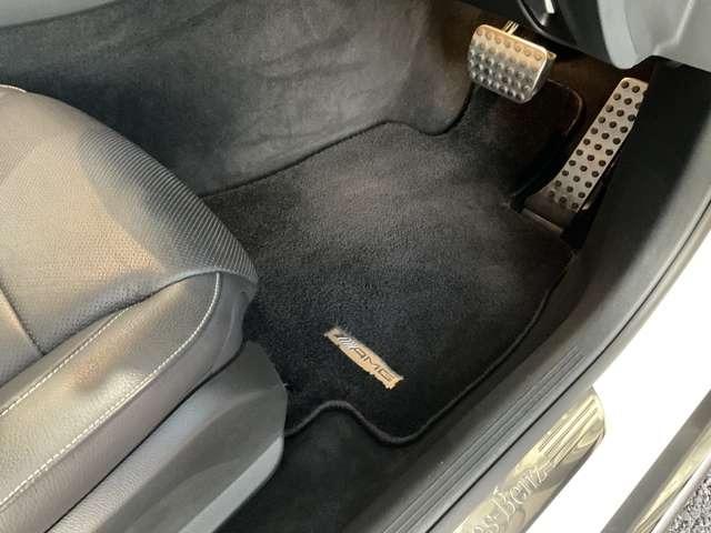 Eクラスオールテレイン E220d 4マチック オールテレイン ディーゼルターボ 4WD ワンオーナー・パノラッミックスライディングルーフ・エクスクルーシブパッケージ・シートベンチレーター・プライバシーガラス・黒革シート(11枚目)