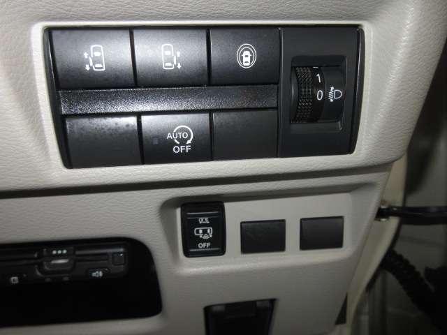 ルークス 660 X アラモニ 前後衝突軽減ブレーキ ワンオーナー車 禁煙 車線逸脱防止 ETC 定期点検記録簿 キーフリー ドライブレコーダー i-stop フルオートエアコン パワーウインドウ Wエアバック エアバック(11枚目)