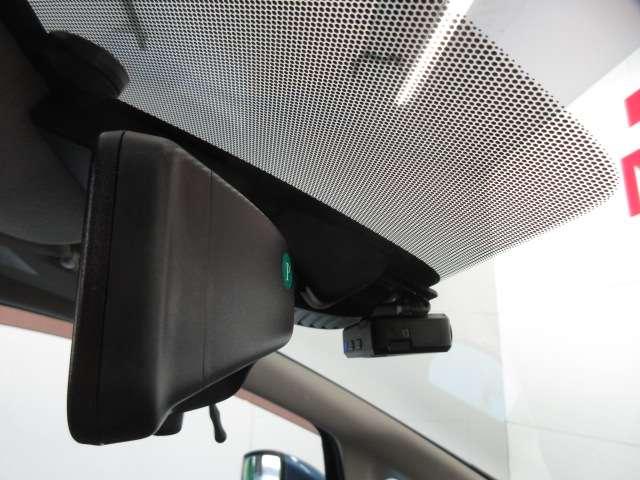 ノート 1.2 e-POWER メダリスト 被害軽減ブレーキ TVナビ ドライブレコーダ クルコン インテリキー LEDランプ 車線逸脱警報システム キーフリー アルミホイール ETC オートエアコン 記録簿 パワーウインドウ メモリーナビ(13枚目)