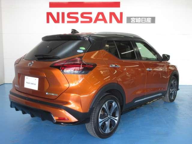 キックス １．２　Ｘ　ツートーン　インテリアエディション　（ｅ－ＰＯＷＥＲ）　ナビ／ＴＶ　エマージェンシーＢ　ワンオーナ　スマートキー　キーレス　アダプティブクルコン　車線逸脱警報装置（2枚目）