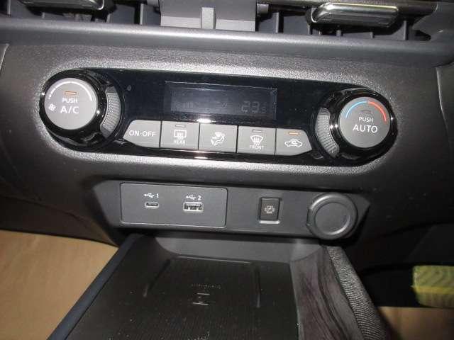 オーラ 1.2 G レザーエディション ナビ/TV 追突防止 レーダークルーズ 車線逸脱警報装置 LED 盗難防止 バックモニター ETC インテリジェントキー メモリーナビゲーション AW キーレスエントリー オートエアコン 展示試乗車UP ABS(19枚目)