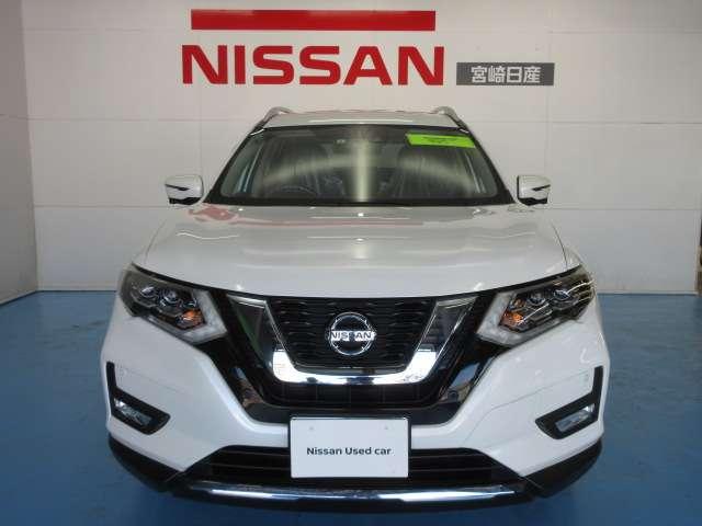 エクストレイル ２．０　２０Ｘ　２列車　ナビ／ＴＶ　車線逸脱警報　Ｂカメラ　インテリキー　Ａストップ　ＬＥＤライト　アルミホイール　ＥＴＣ　Ｄレコ　ナビ・ＴＶ　エアコン　メモリーナビ　盗難防止システム　キーレスエントリー　ワンセグテレビ　ＡＢＳ（3枚目）