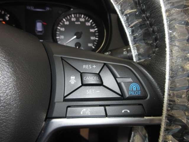 エクストレイル ２．０　２０Ｘ　２列車　ナビ／ＴＶ　車線逸脱警報　Ｂカメラ　インテリキー　Ａストップ　ＬＥＤライト　アルミホイール　ＥＴＣ　Ｄレコ　ナビ・ＴＶ　エアコン　メモリーナビ　盗難防止システム　キーレスエントリー　ワンセグテレビ　ＡＢＳ（18枚目）