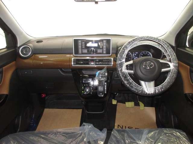 ピクシスジョイ Ｆ　６６０　Ｇ　ＳＡＩＩＩ　ＣＤチューナー　レーンキープアシスト　誤発進抑制機能　盗難防止装置　スマートキー　キーフリー　アルミホイール　ＡＢＳ　オートエアコン　アイドリングストップ搭載（4枚目）