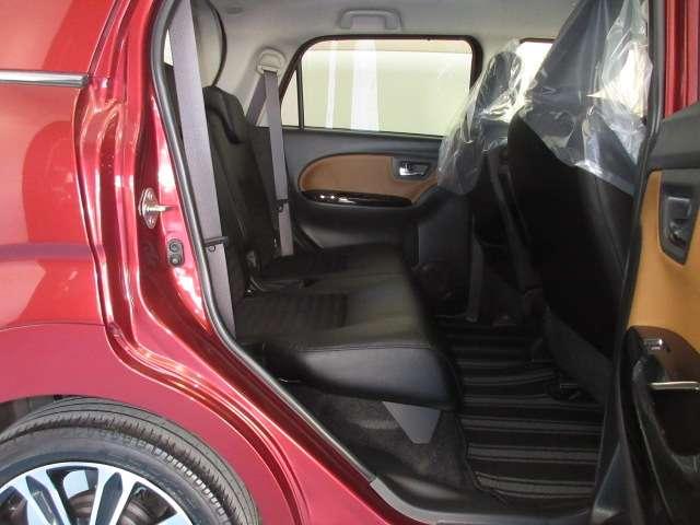 ピクシスジョイ Ｆ　６６０　Ｇ　ＳＡＩＩＩ　ＣＤチューナー　レーンキープアシスト　誤発進抑制機能　盗難防止装置　スマートキー　キーフリー　アルミホイール　ＡＢＳ　オートエアコン　アイドリングストップ搭載（6枚目）