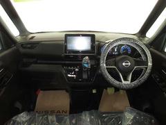【ルームクリーニング】車内はシートをはじめ見えにくい箇所までキレイに仕上げております。お客様に喜んでいただくよう隅々までクリーニングしておりますので、きっと気に入っていただけるものと思います。 4
