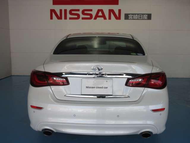 フーガハイブリッド 3.5 スマートキーPスタート プリクラッシュ メモリーナビ ワンセグTV パワーステアリング ABS エアバッグ ETC キーレス エアコン PW ナビ&TV アラウンドカメラ(8枚目)