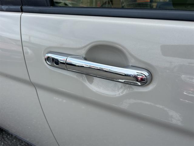 アルトラパン Ｘ　車検２年＆整備付　全周囲カメラ　Ｂｌｕｅｔｏｏｔｈ　ナビ　ＴＶ　衝突軽減ブレーキ　オートライト　ＨＩＤ　スマートキー　ＥＴＣ　アイドリングストップ　電動格納ミラー　シートヒーター　盗難防止　ＡＢＳ（24枚目）