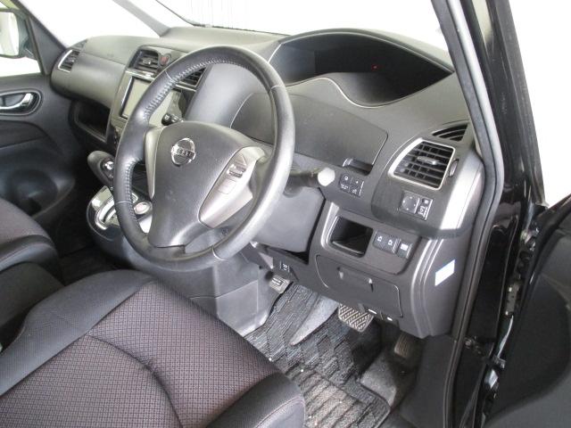 セレナ ハイウェイスター S-ハイブリッド(4枚目)