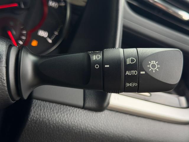 アルファード 2.5S 両側電動・9型純正DSPオーディオ・ナビ・フルセグTV・バックカメラ・DVD/CD/BT・12.1型純正リアモニター・ステアリモコン・ETC・プッシュスター(13枚目)