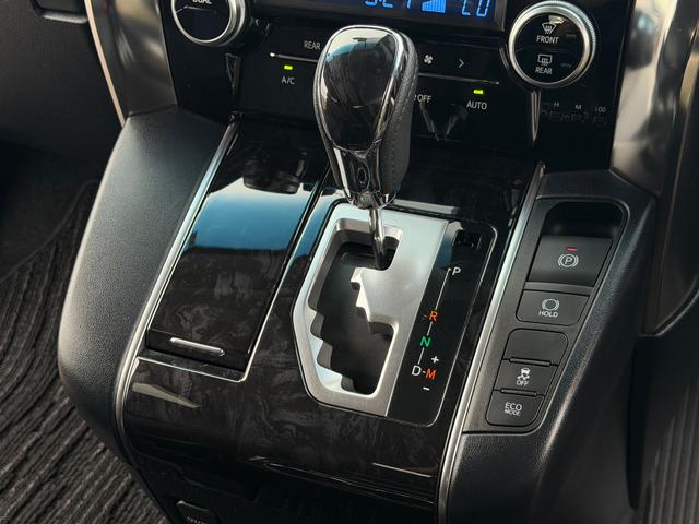 アルファード 2.5S 両側電動・9型純正DSPオーディオ・ナビ・フルセグTV・バックカメラ・DVD/CD/BT・12.1型純正リアモニター・ステアリモコン・ETC・プッシュスター(16枚目)