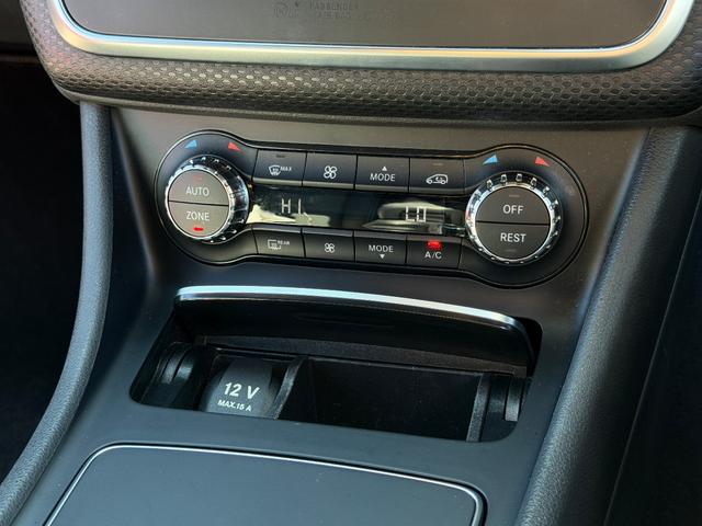 Ａクラス Ａ１８０　スタイル　ターボ・純正ナビ・フルセグＴＶ・バックカメラ・ＤＶＤ／ＣＤ／ＢＴ・ステアリモコン・ＥＴＣ２．０・プッシュスタート・追従式クルコン・パドルシフト・アイドリングストップ・アクティブブレーキアシスト（15枚目）