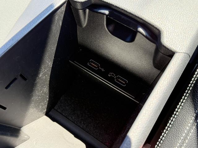 Ａクラス Ａ１８０　スタイル　ターボ・純正ナビ・フルセグＴＶ・バックカメラ・ＤＶＤ／ＣＤ／ＢＴ・ステアリモコン・ＥＴＣ２．０・プッシュスタート・追従式クルコン・パドルシフト・アイドリングストップ・アクティブブレーキアシスト（17枚目）