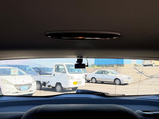 Ａクラス Ａ１８０　スタイル　ターボ・純正ナビ・フルセグＴＶ・バックカメラ・ＤＶＤ／ＣＤ／ＢＴ・ステアリモコン・ＥＴＣ２．０・プッシュスタート・追従式クルコン・パドルシフト・アイドリングストップ・アクティブブレーキアシスト（21枚目）