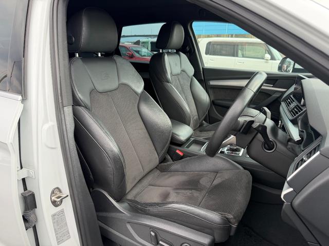 Ｑ５ ４５ＴＦＳＩクワトロ　スポーツ　ＭＯＰ：Ｓラインパッケージ・アシスタンスパッケージ・マトリクスＬＥＤヘッドライトパッケージ・アダプティブエアサスペンション（24枚目）