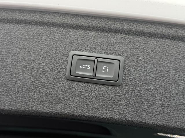 Ｑ５ ４５ＴＦＳＩクワトロ　スポーツ　ＭＯＰ：Ｓラインパッケージ・アシスタンスパッケージ・マトリクスＬＥＤヘッドライトパッケージ・アダプティブエアサスペンション（31枚目）