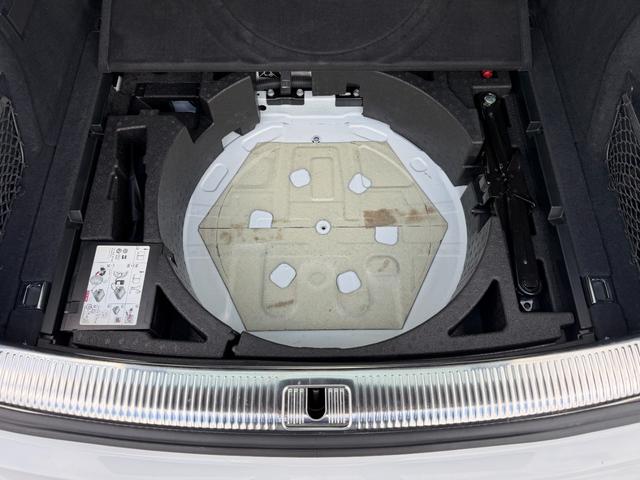 Ｑ５ ４５ＴＦＳＩクワトロ　スポーツ　ＭＯＰ：Ｓラインパッケージ・アシスタンスパッケージ・マトリクスＬＥＤヘッドライトパッケージ・アダプティブエアサスペンション（36枚目）