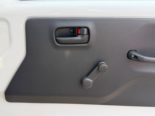 マルエイ自動車は都城で昭和４７年に創業。鹿児島店は平成１１年オープン。地域密着で信頼と実績を積み重ねた老舗ならではの安心感があります。