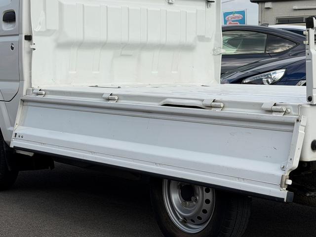 整備内容はお客様から見えない部分であればこそお買い上げいただいたお車の納車時はもちろん車検整備の際も丁寧にご説明させて頂いております。