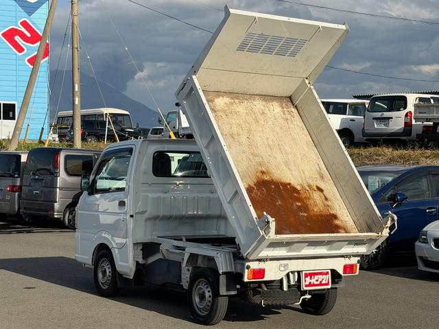 キャリイトラック 頑丈ダンプ　４ＷＤ・５ＭＴ・電動ダンプ・三方開・純正ＡＭ／ＦＭラジオ・エアコン・パワステ・トランスファーレバー・ライトレベライザー・運転席エアバッグ（25枚目）