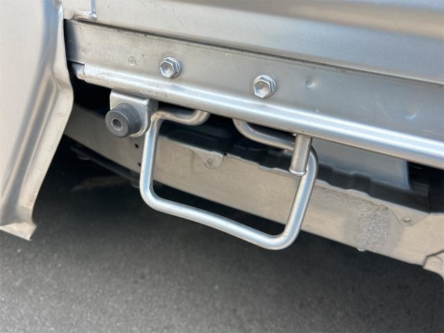 ハイゼットトラック ジャンボ 4WD ワンオーナー AT エアコン パワーステアリング パワーウィンドウ 運転席エアバッグ 助手席エアバッグ CD ミュージックプレイヤー接続可(23枚目)