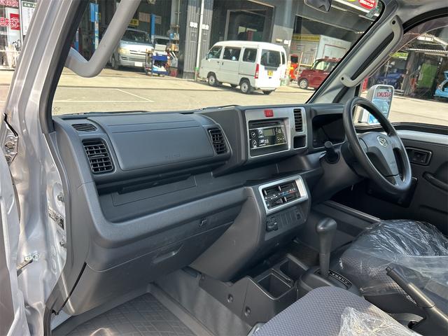 ハイゼットトラック ジャンボ 4WD ワンオーナー AT エアコン パワーステアリング パワーウィンドウ 運転席エアバッグ 助手席エアバッグ CD ミュージックプレイヤー接続可(24枚目)