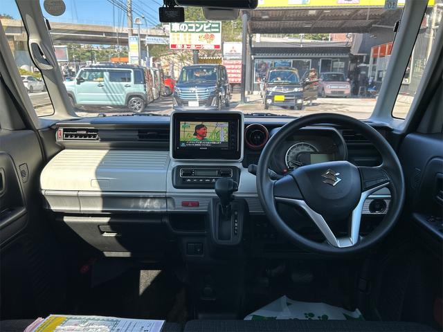 車を運転する際には運転席の存在は欠かせません。なのでしっかりとチェックしたいポイントですね。