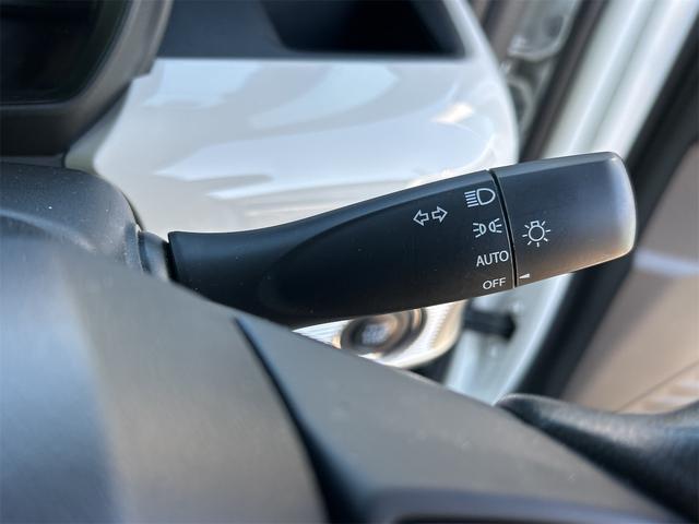 オートライト機能付きなのでつけ忘れや消し忘れの心配もありません。