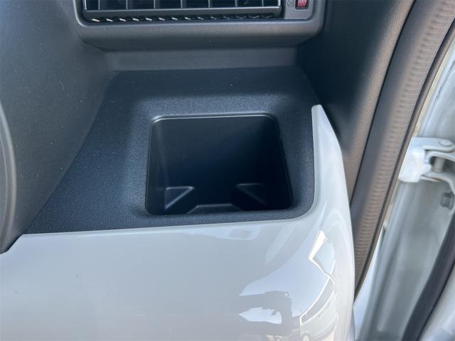 この度は当店のお車をご覧になっていただき、誠にありがとうございます。じっくり現車確認して頂けるよう、ご準備を致します!