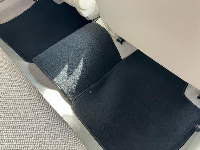 アルトラパン Ｇ　ＳＤナビ　ＣＤ　Ｂｌｕｅｔｏｏｔｈ　ＵＳＢ　バックカメラ　シートヒーター　ベンチシート　アイドリングストップ　スマートキー　プッシュスタート　横滑り防止機能付　リアコーナーセンサー　ＬＥＤヘッドライト（42枚目）