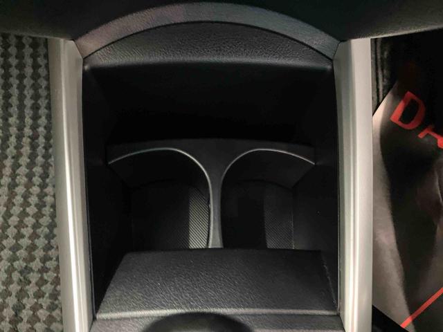 カローラフィールダー ハイブリッドＧ　バックカメラ付き　オートエアコン（31枚目）