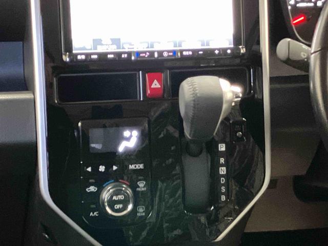 トール カスタムＧ　ＳＡＩＩＩ　スマートアシスト搭載　後席両側電動スライドドア　パノラマモニター対応　オートエアコン　オートライト　キーフリー　アイドリングストップ　電動ドアミラー（11枚目）