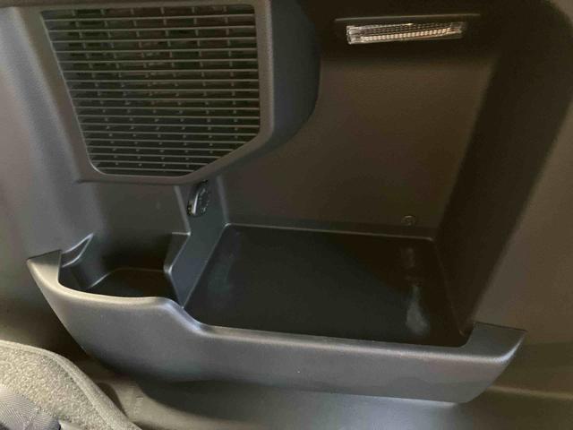 トール カスタムＧ　ＳＡＩＩＩ　スマートアシスト搭載　後席両側電動スライドドア　パノラマモニター対応　オートエアコン　オートライト　キーフリー　アイドリングストップ　電動ドアミラー（56枚目）