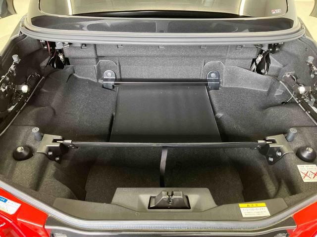 広々ラゲッジスペースです。いろんな荷物も積み込みしやすくなってます！！